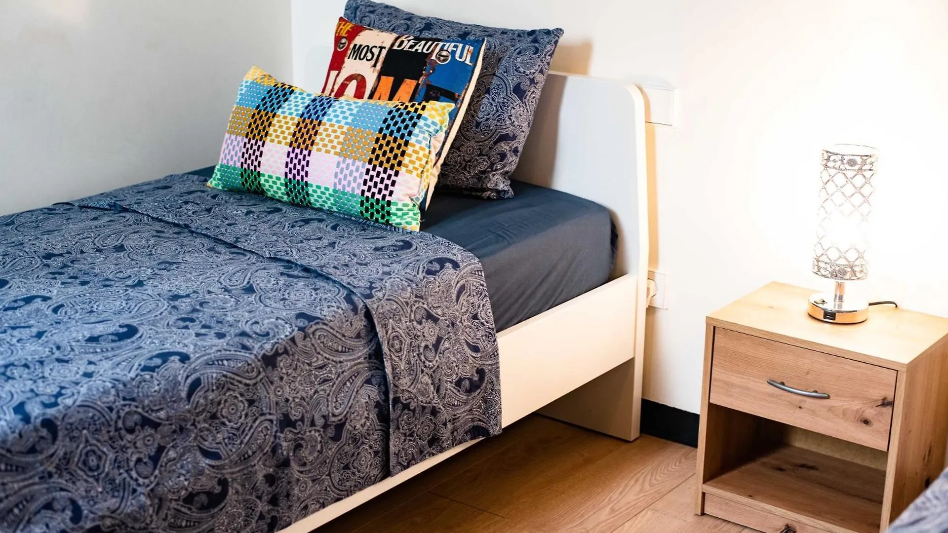 Crisqueen Flat Pansiyon Barselona